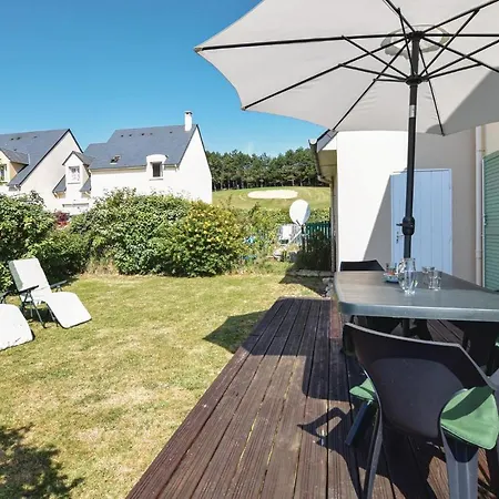 Holiday home 4 Bedroom Cozy In Port-en-bessin-huppain Huppain