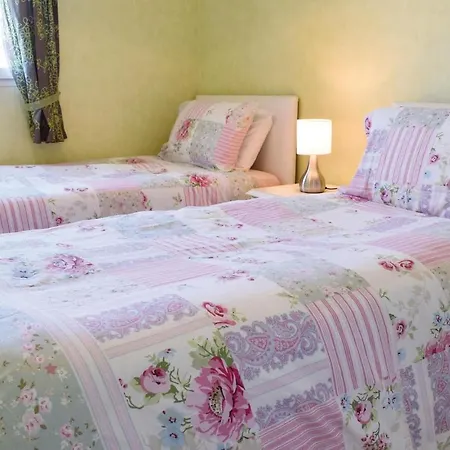 4 Bedroom Cozy In Port-en-bessin-huppain * Huppain