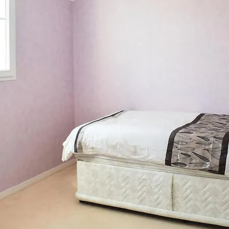 In Port-en-bessin-huppain *